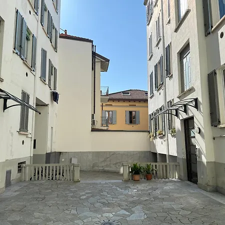 Comoluxhouse- Intero Apartament *